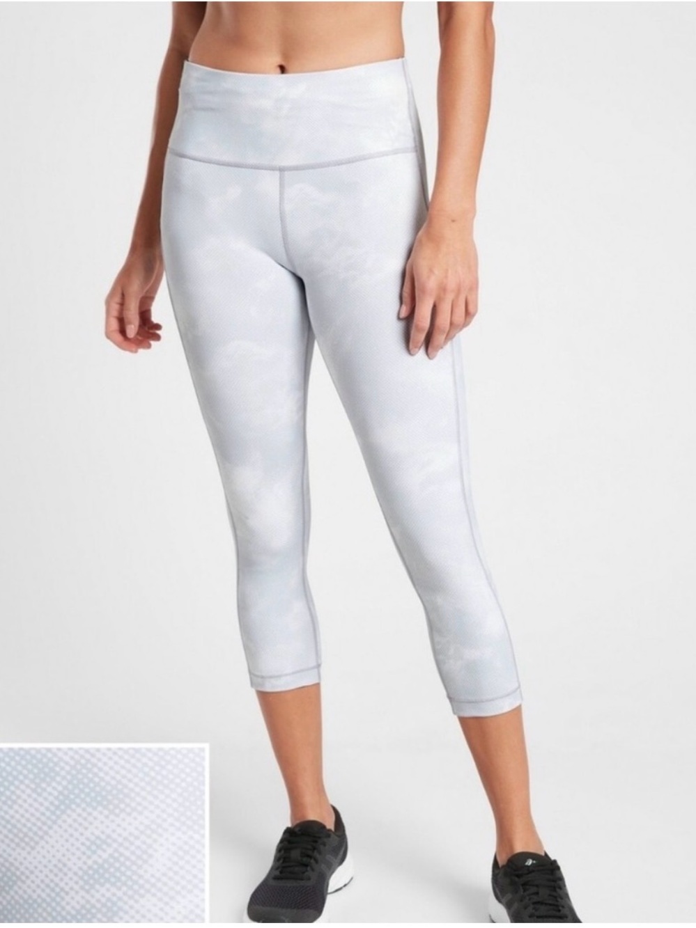 Athleta Ultimate Stash Pocket Printed Yoga Fitness Capri Pant size M